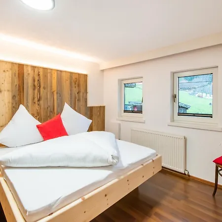Spacious In F Genberg With Sauna בית נופש פוגנברג