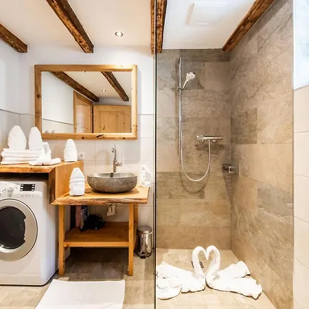 Spacious In F Genberg With Sauna פוגנברג